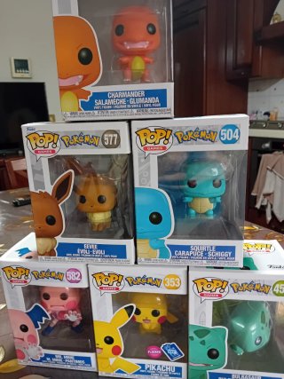 Funko Pop! Pokémon Charmander, Eevee,