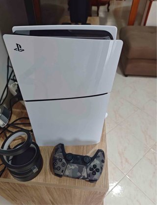 PS5 Edizione Disco 825GB + Giochi