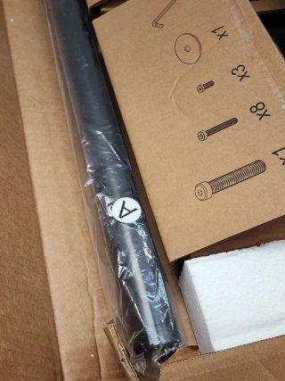 Porta abiti da terra Amazon Basics