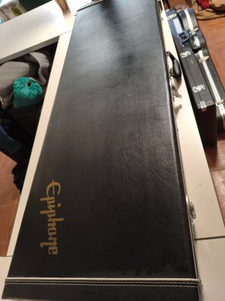 Bajo Epiphone Thunderbird IV