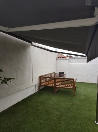 CONJUNTO JARDÍN Y TOLDO