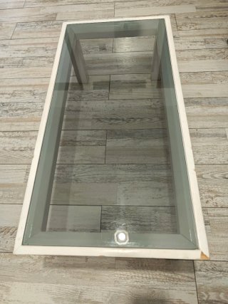 Tavolo da salotto 100x50x35 in regalo. Nessuna spedizione