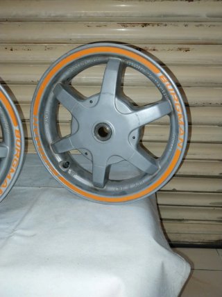 Llantas Suzuki Burgman