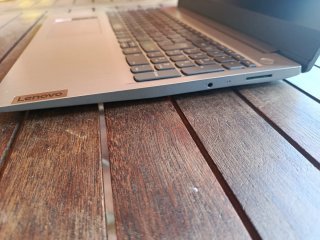 Portátil Lenovo Ideapad 240GB SSD 8GB RAM
