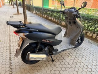 Honda Dylan 125 Scooter Negra/Gris