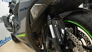 Kawasaki ZX6-R 2025