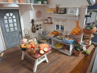 Casa de muñecas con patio
