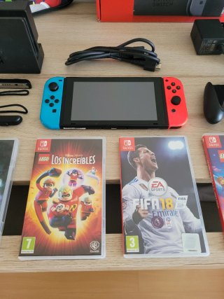 Nintendo Switch + Accesorios y Juegos
