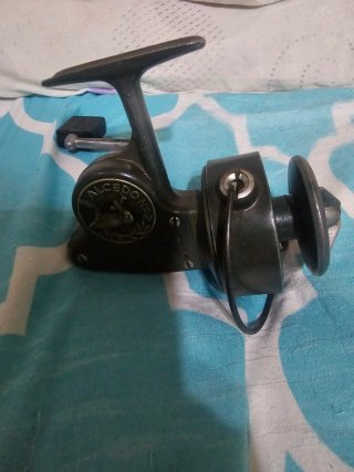 Carrete de pesca ALCEDO N.2 antiguo