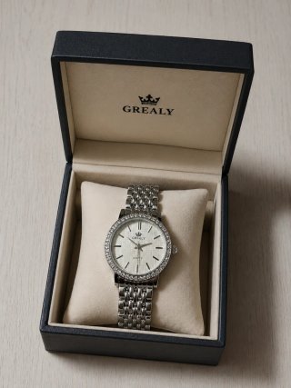 Reloj Greal Plata con Cristales
