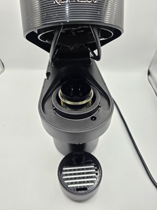 Macchina da caffè Nespresso DeLonghi Vertuo Pop Nero ENV90