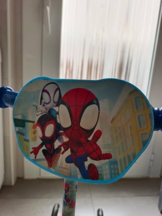 Patinete Spiderman 3 ruedas