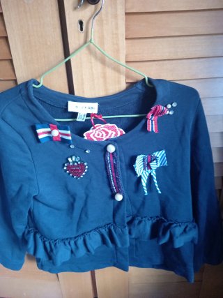Chaqueta niña con volantes y apliques