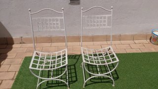 2 Sillas de forja blancas para restaurar
