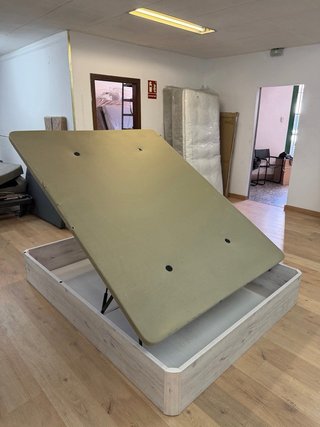 Canapés a ribalta in legno con 4 angoli arrotondati in legno massello da 3 cm