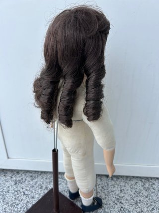 Muñeca de porcelana antigua floral