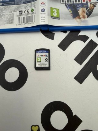 FIFA 14 PS Vita Legacy Edition