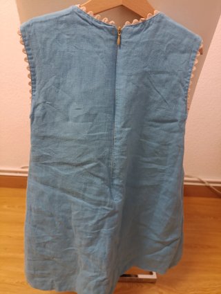 Vestido de ceremonia azul con lazo