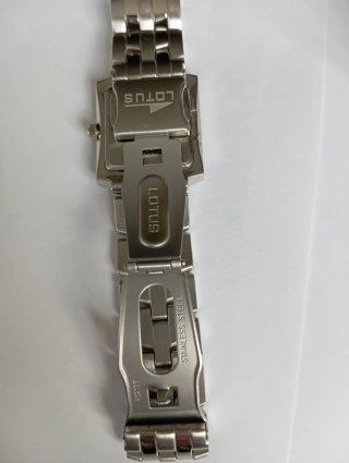 Reloj Lotus Acero Caja Rectangular