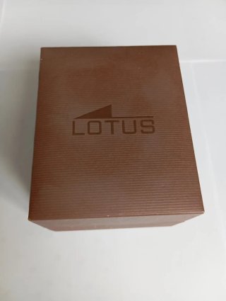 Reloj Lotus Acero Caja Rectangular