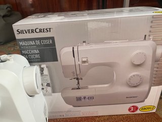 Máquina de coser SilverCrest