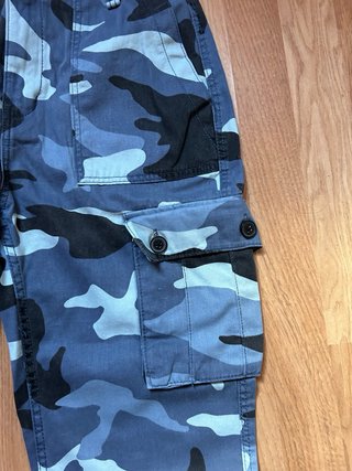 Pantalón Cargo Camuflaje Azul Bershka