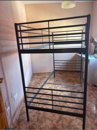 Letto a castello in metallo grigio a due letti
