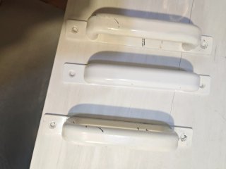 Tiradores de madera y metal