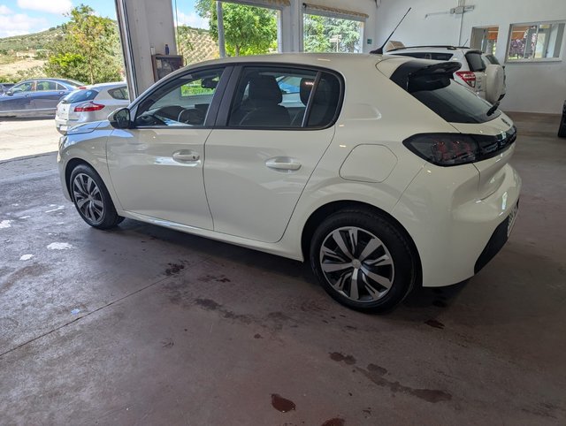 Peugeot 208 2020