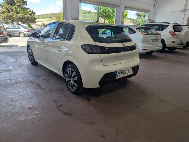 Peugeot 208 2020