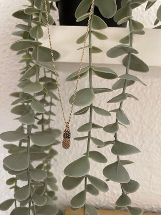 Collar H&M Piña Dorado