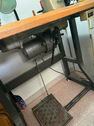 Máquina de coser industrial