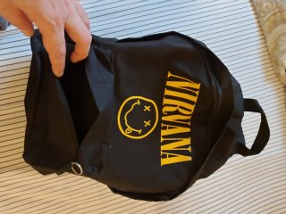 Zaino Nirvana con logo smiley
