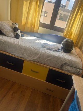 Letto a castello con cassetti e materassi