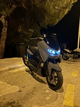 Busco trabajo de repartidor cuento con moto propia