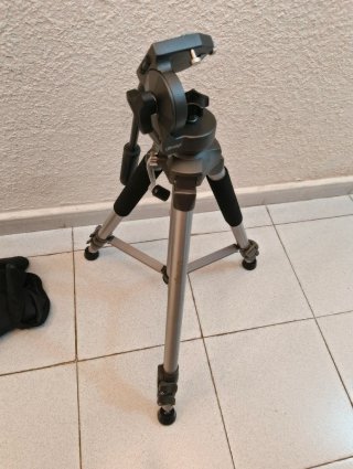 Prismáticos Meade 11x80 con trípode