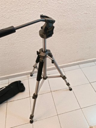 Prismáticos Meade 11x80 con trípode