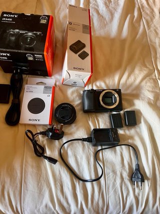 Cámara Sony Alpha a6400 + Accesorios
