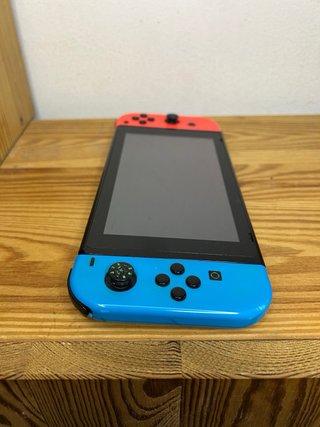 Nintendo Switch + Scheda SD
