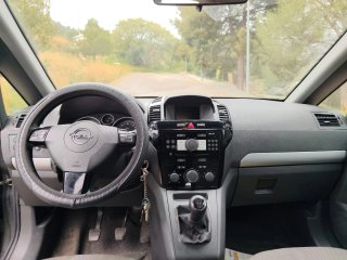 Opel Zafira 2010
