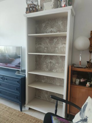 Librería restaurada elegante