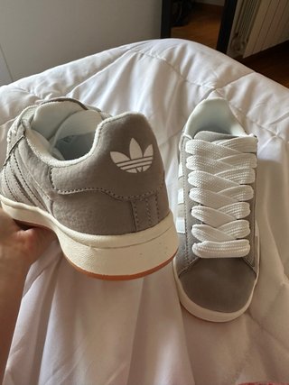 Zapatillas Adidas Campus Grises y Blancas