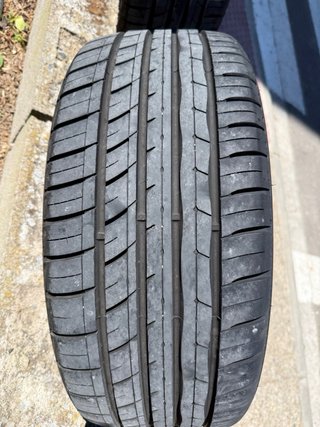 Llantas 17 Audi A3 8V Con los neumáticos en 80 %