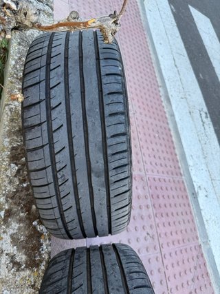 Llantas 17 Audi A3 8V Con los neumáticos en 80 %