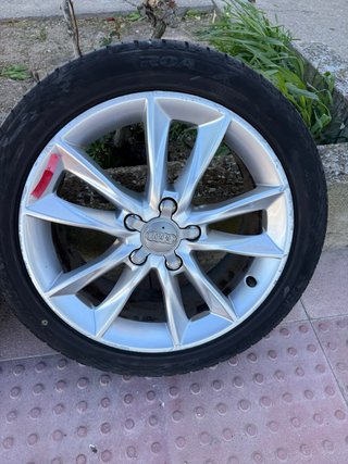 Llantas 17 Audi A3 8V Con los neumáticos en 80 %