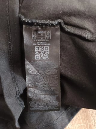 Camiseta Guess Jeans California Negra