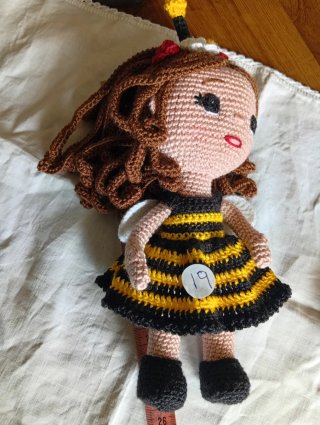 Muñeca Abeja Crochet Hecha a Mano