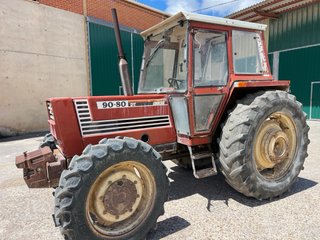Tractor Fiat 90-80 DT