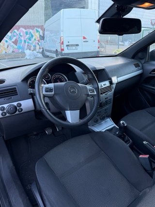 Opel Astra 2007