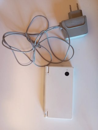 Nintendo DSi Blanca + Cargador + Funda